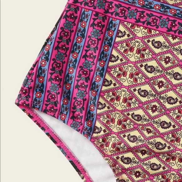 🆕Tribal boho strapless underwire swimsuit - Picture 3 of 8